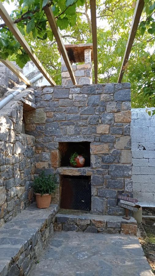 Villatzer - Traditional House With Fireplace And Garden Tzermiadon Экстерьер фото