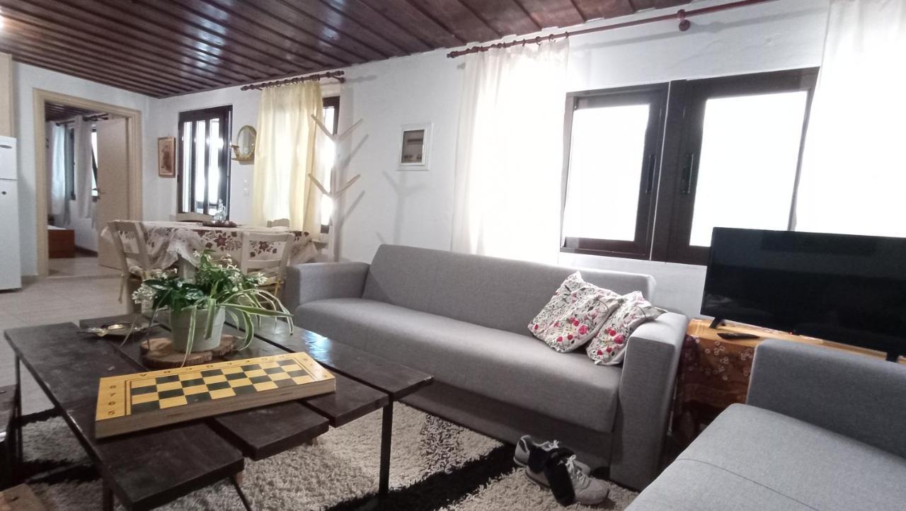 Villatzer - Traditional House With Fireplace And Garden Tzermiadon Экстерьер фото